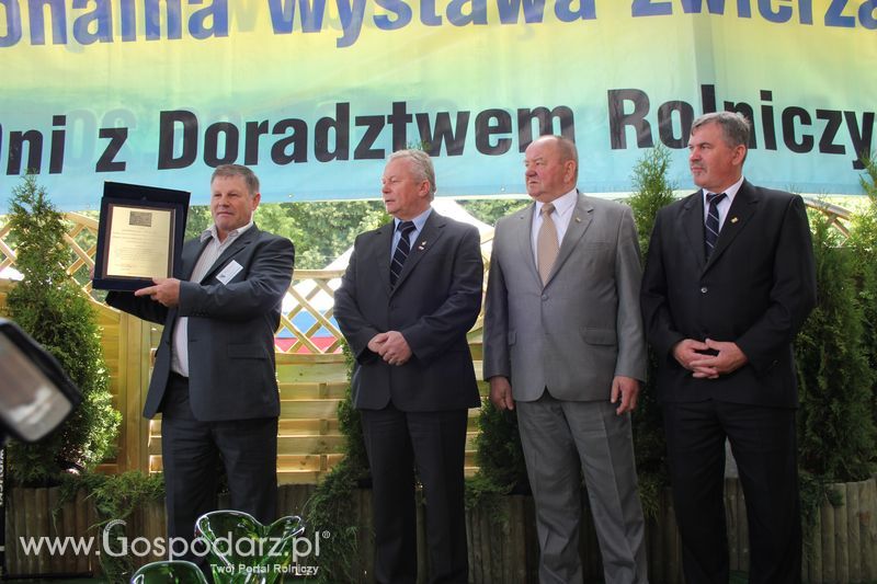Wręczenie nagród na XVIII Regionalnej Wystawie Zwierząt Hodowlanych w Szepietowie