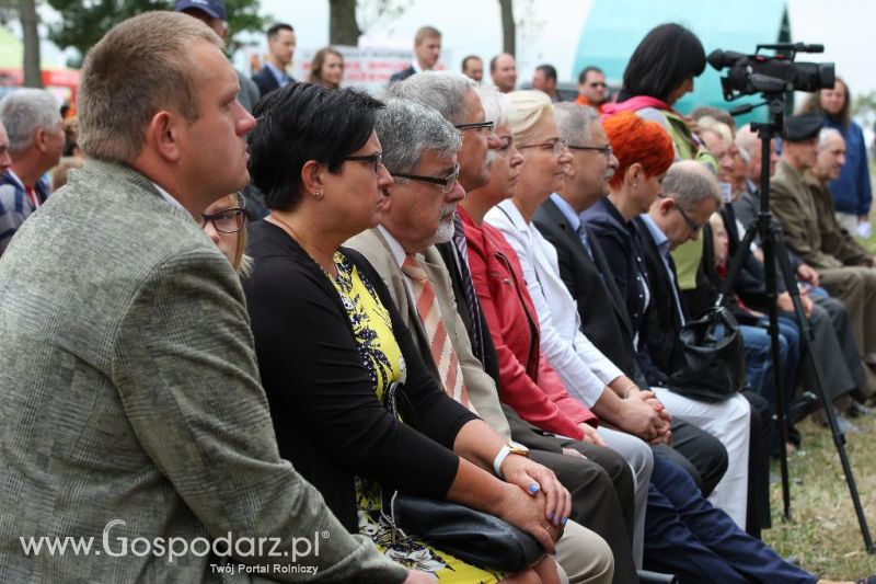 XIII Festiwal Starych Ciągników i Maszyn Rolniczych w Wilkowicach cz.1