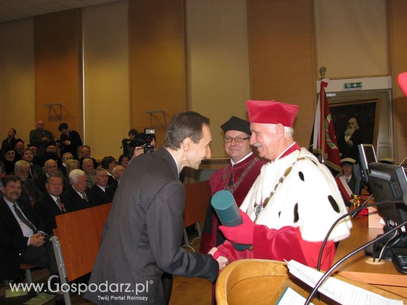 UP Poznań - Uroczystość wręczenia odznaczeń państwowych i uczelnianych oraz dyplomów doktora habilitowanego i promocji doktorskiej