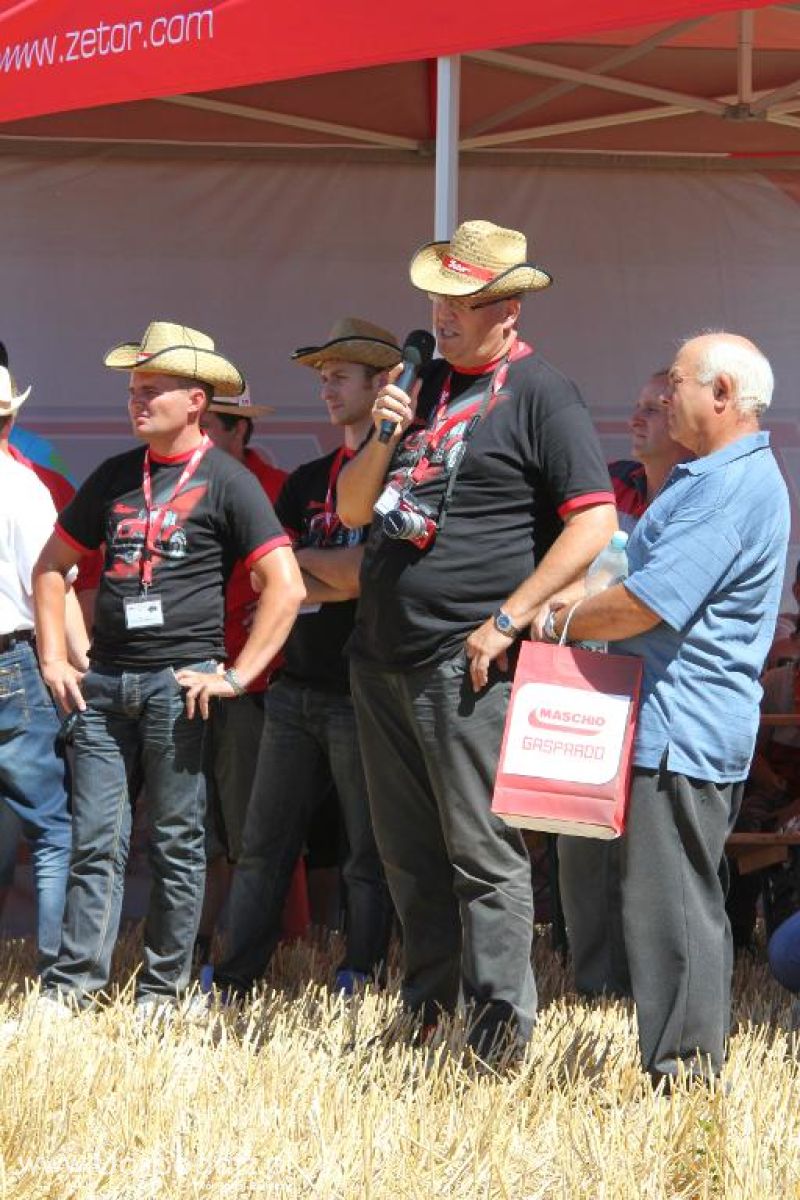 Zetor Family Tractor Show 2013 - Opatów