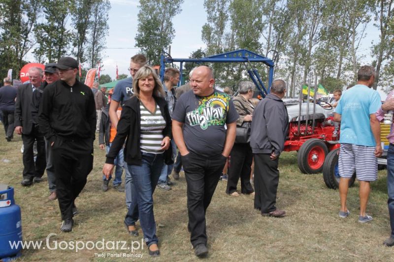 XIII Festiwal Starych Ciągników i Maszyn Rolniczych w Wilkowicach cz.1