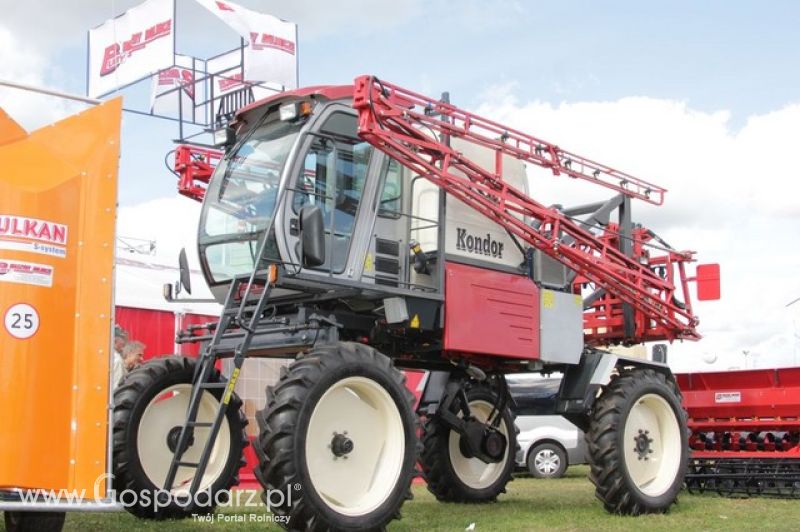 BURY Maszyny Rolnicze na Agro Show 2012