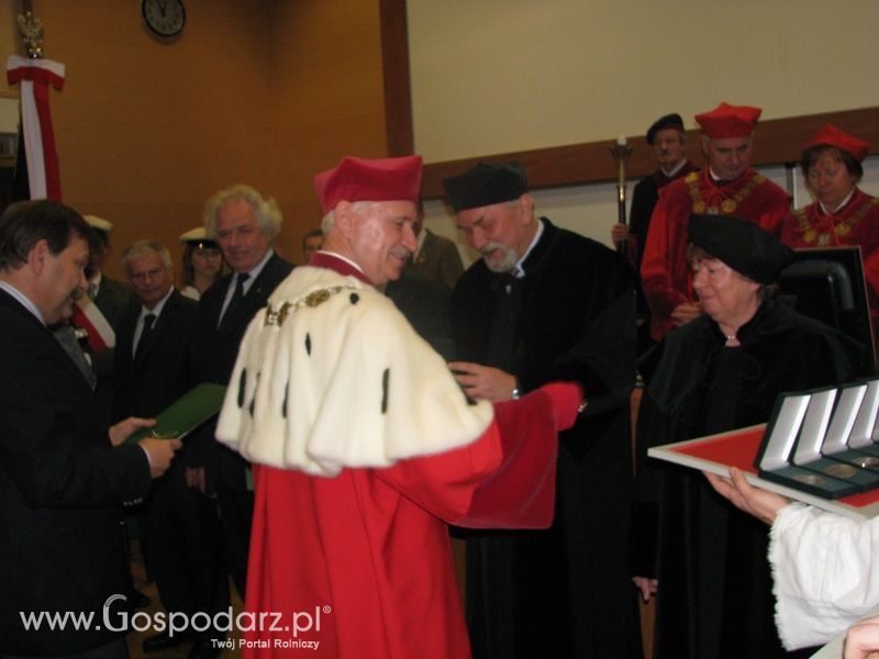 UP Poznań - Uroczystość wręczenia odznaczeń państwowych i uczelnianych oraz dyplomów doktora habilitowanego i promocji doktorskiej