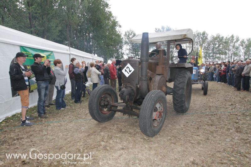 XIII Festiwal Starych Ciągników i Maszyn Rolniczych w Wilkowicach cz.2
