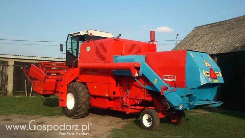 Kombajn rolniczy Bizon Z056