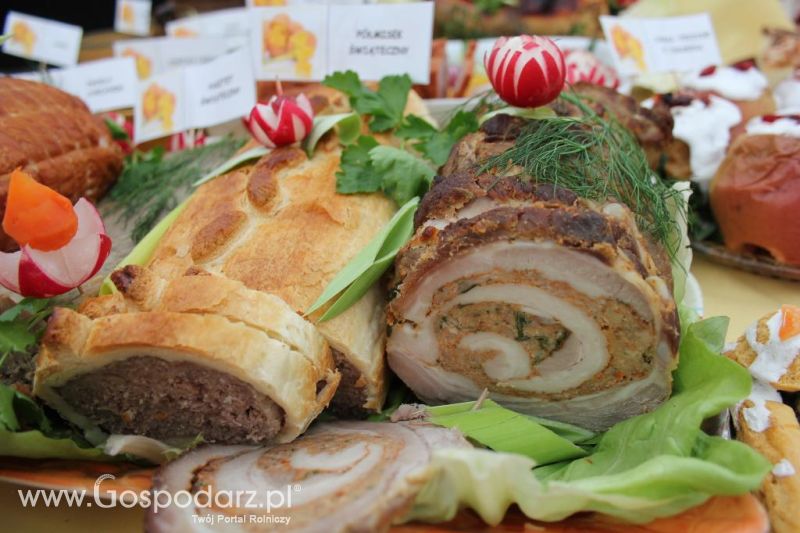 Stoły KGW - XVI Spotkania Tradycji Wielkanocnych Ziemi Kłodzkiej