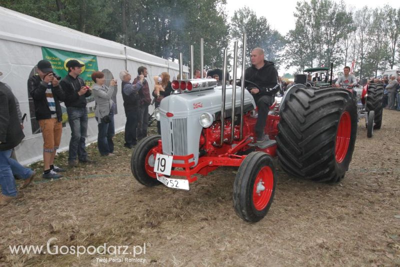 XIII Festiwal Starych Ciągników i Maszyn Rolniczych w Wilkowicach cz.2