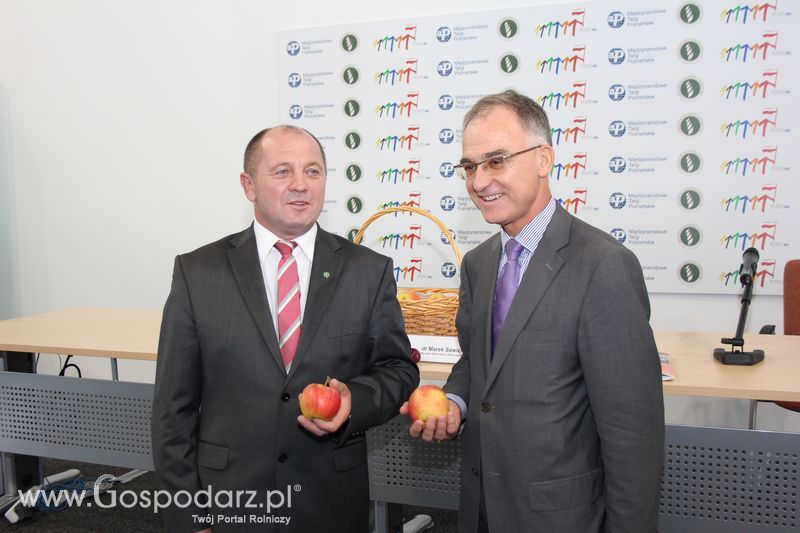 Spacer Ministra Sawickiego po terenie targów Polagra Food i KWZH