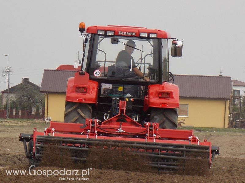 Pokazy rolnicze uprawa i siew  z firmą MASTER BIAŁA PODLASKA 2013 (ciągników  FARMER, CASE IH, PROKMAR)