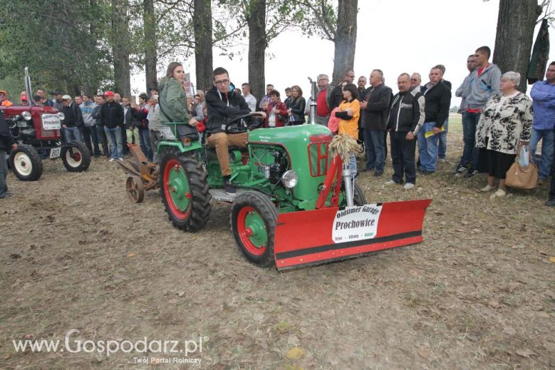 XIII Festiwal Starych Ciągników i Maszyn Rolniczych w Wilkowicach cz.2