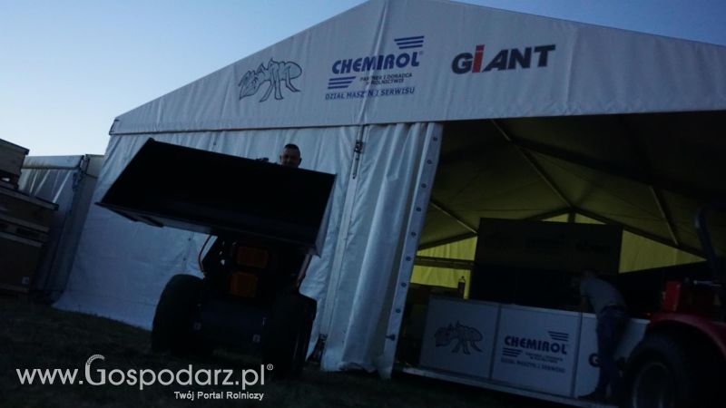 AGRO SHOW o wschodzie słońca