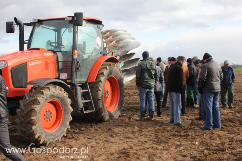 Pokaz polowy ciągników marki KUBOTA