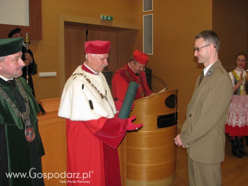 UP Poznań - Uroczystość wręczenia odznaczeń państwowych i uczelnianych oraz dyplomów doktora habilitowanego i promocji doktorskiej