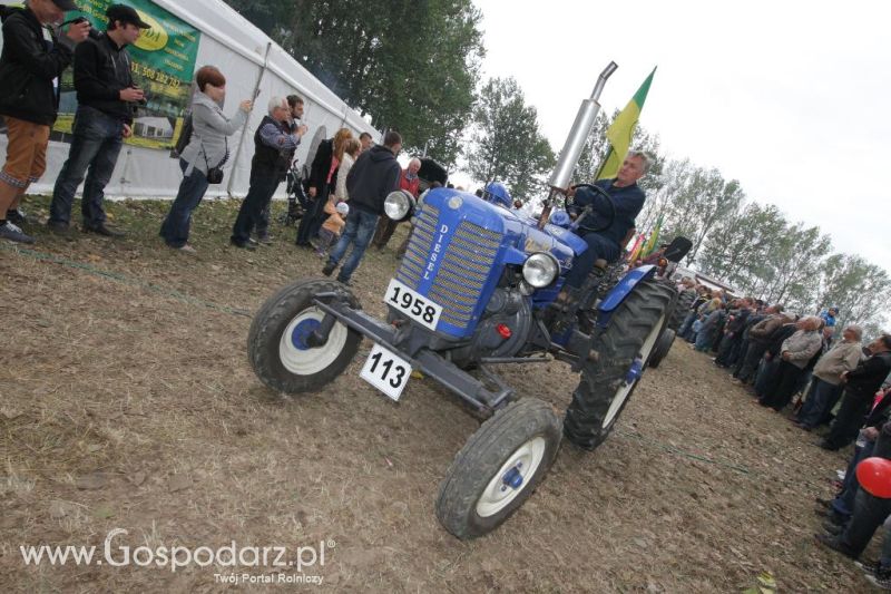 XIII Festiwal Starych Ciągników i Maszyn Rolniczych w Wilkowicach cz.2