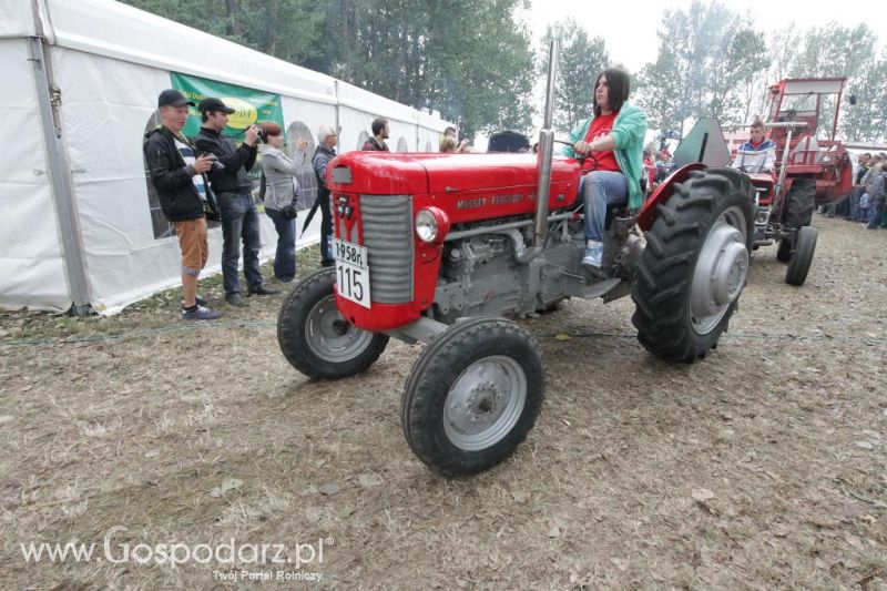 XIII Festiwal Starych Ciągników i Maszyn Rolniczych w Wilkowicach cz.2