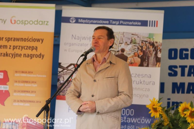 XIII Festiwal Starych Ciągników i Maszyn Rolniczych w Wilkowicach cz.1