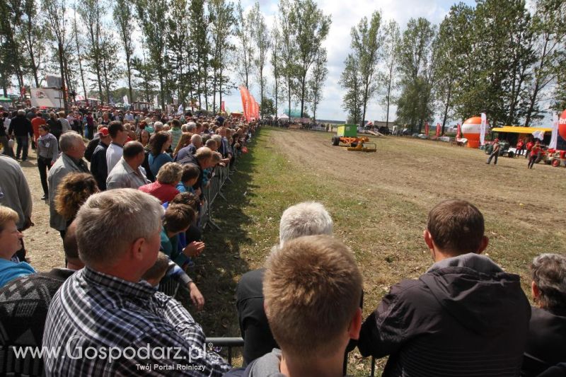 XIII Festiwal Starych Ciągników i Maszyn Rolniczych w Wilkowicach cz.2