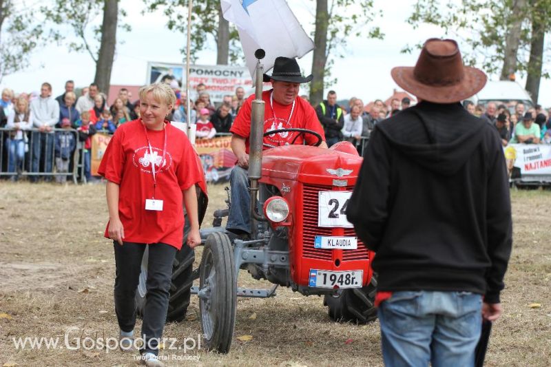 XIII Festiwal Starych Ciągników i Maszyn Rolniczych w Wilkowicach cz.2