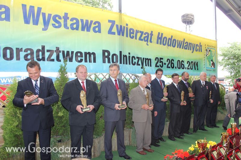 Wręczenie nagród na XVIII Regionalnej Wystawie Zwierząt Hodowlanych w Szepietowie