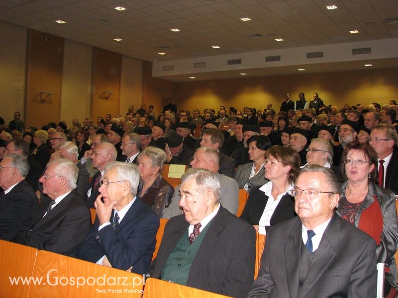 UP Poznań - Uroczystość wręczenia odznaczeń państwowych i uczelnianych oraz dyplomów doktora habilitowanego i promocji doktorskiej