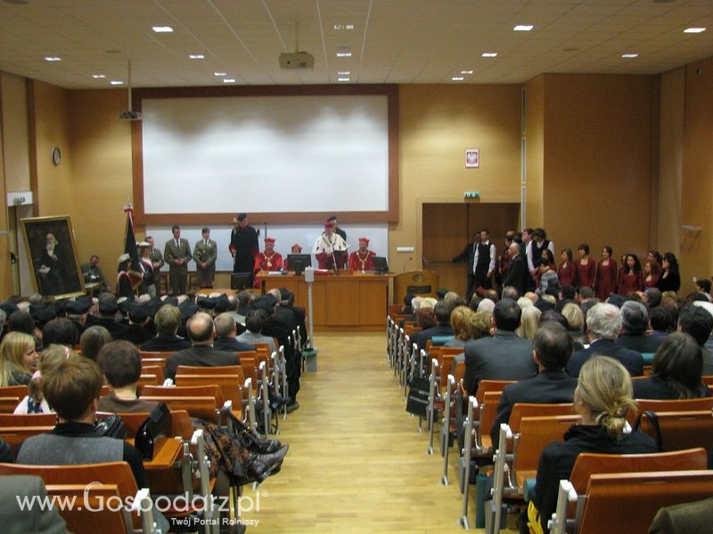 UP Poznań - Uroczystość wręczenia odznaczeń państwowych i uczelnianych oraz dyplomów doktora habilitowanego i promocji doktorskiej