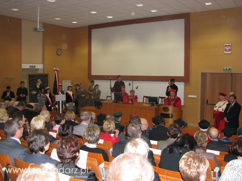 UP Poznań - Uroczystość wręczenia odznaczeń państwowych i uczelnianych oraz dyplomów doktora habilitowanego i promocji doktorskiej