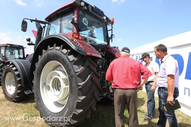 Valtra na OPOLAGRZE 2015