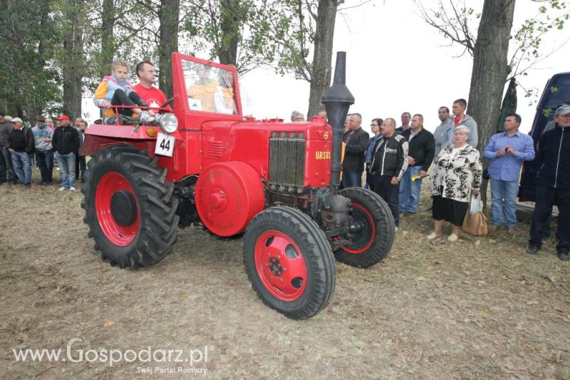 XIII Festiwal Starych Ciągników i Maszyn Rolniczych w Wilkowicach cz.2