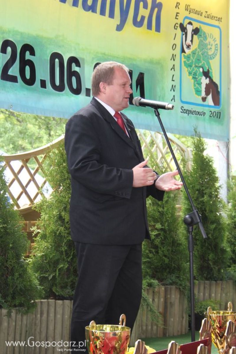 Wręczenie nagród na XVIII Regionalnej Wystawie Zwierząt Hodowlanych w Szepietowie