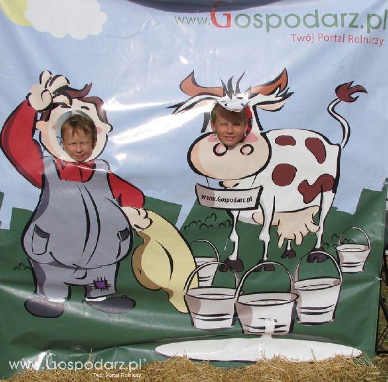Agro Show 2011 Bednary Zdjęcie z krówką Niedziela