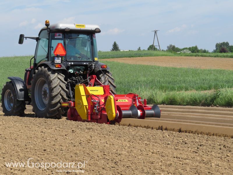 Agregat AUR2 i siewnik pneumatyczny MAX PNEUMATIC  w pracy