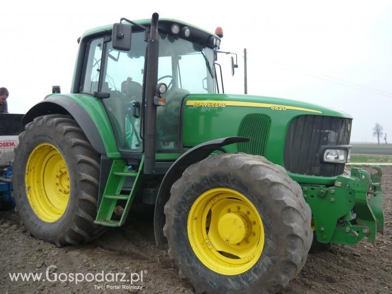 Kukuryku czyli Siew Kukurydzy 2012 John Deere 6820+Monosem 