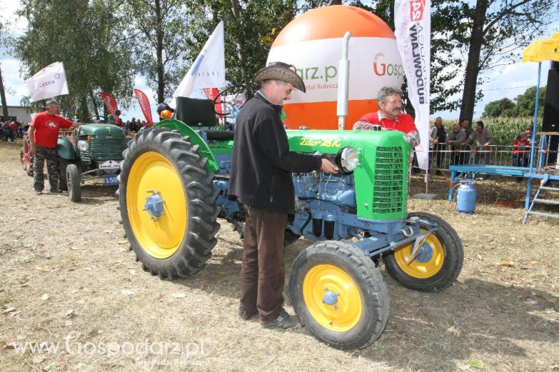 XIII Festiwal Starych Ciągników i Maszyn Rolniczych w Wilkowicach cz.2