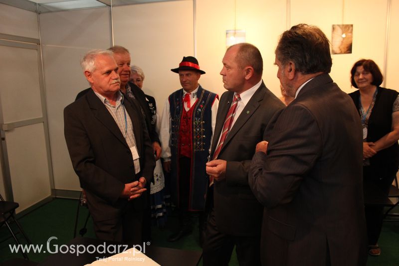 Spacer Ministra Sawickiego po terenie targów Polagra Food i KWZH