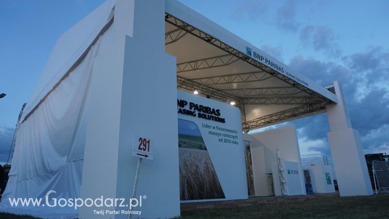 AGRO SHOW o wschodzie słońca