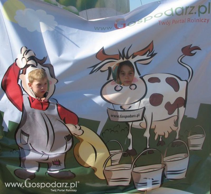 Agro Show 2011 Bednary Zdjęcie z krówką Niedziela