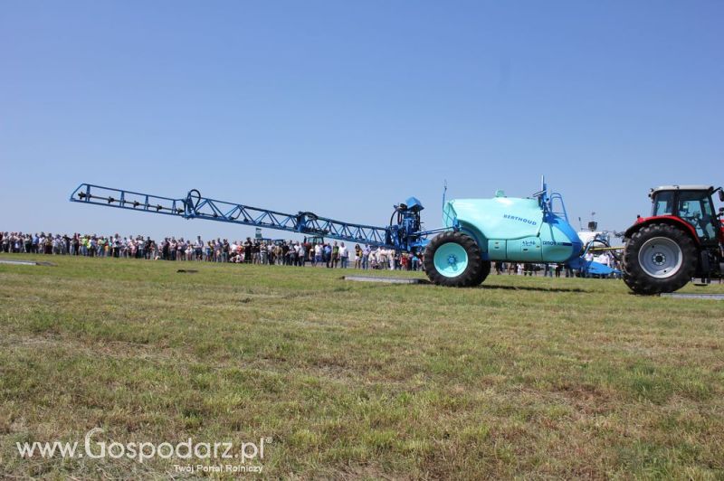 Pokazy opryskiwaczy - Opolagra 2012