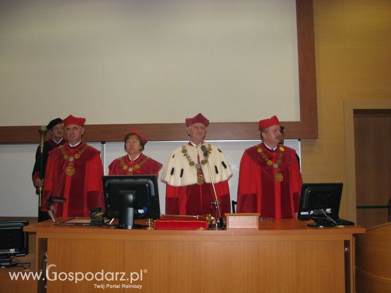 UP Poznań - Uroczystość wręczenia odznaczeń państwowych i uczelnianych oraz dyplomów doktora habilitowanego i promocji doktorskiej