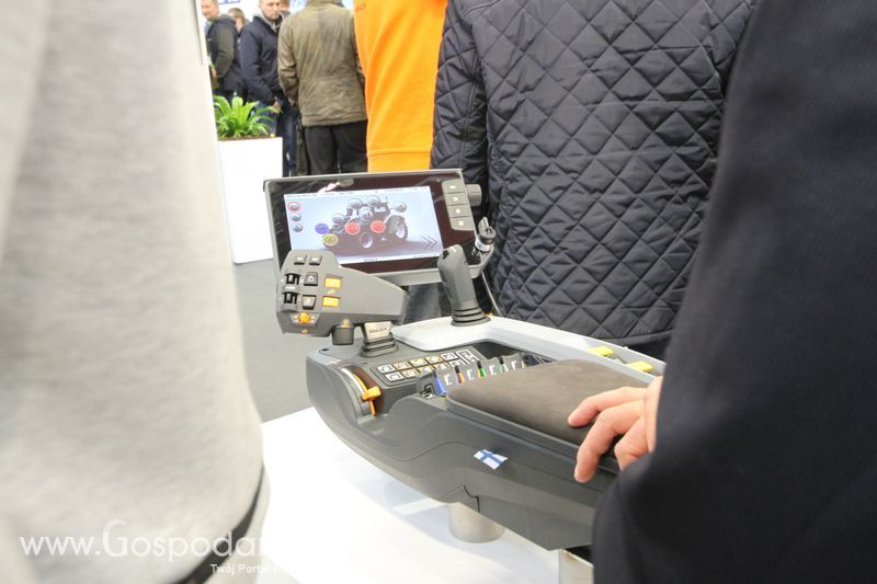 Valtra na AgroTech Kielce 2018