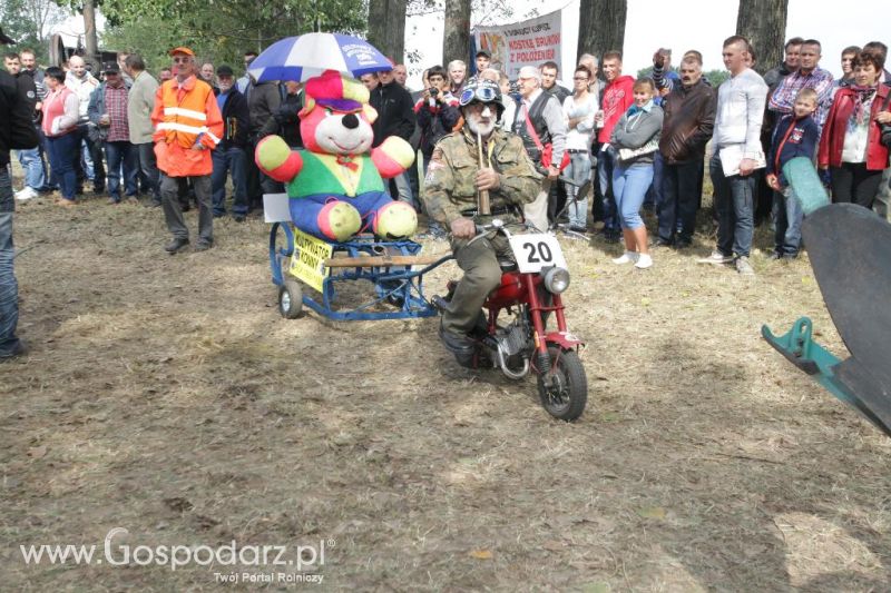 XIII Festiwal Starych Ciągników i Maszyn Rolniczych w Wilkowicach cz.2