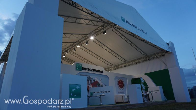 AGRO SHOW o wschodzie słońca