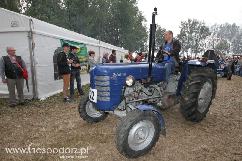 XIII Festiwal Starych Ciągników i Maszyn Rolniczych w Wilkowicach cz.2