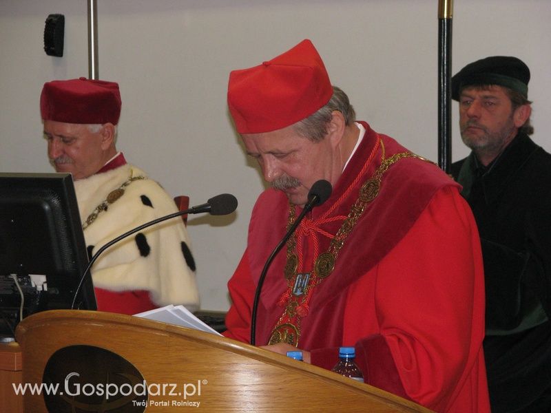 UP Poznań - Uroczystość wręczenia odznaczeń państwowych i uczelnianych oraz dyplomów doktora habilitowanego i promocji doktorskiej