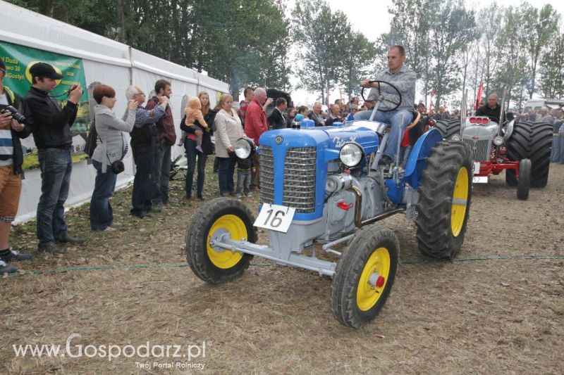 XIII Festiwal Starych Ciągników i Maszyn Rolniczych w Wilkowicach cz.2