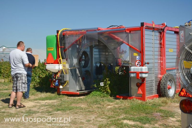 Malinowe factory - pokazy opryskiwacza tunelowego NESTOR 