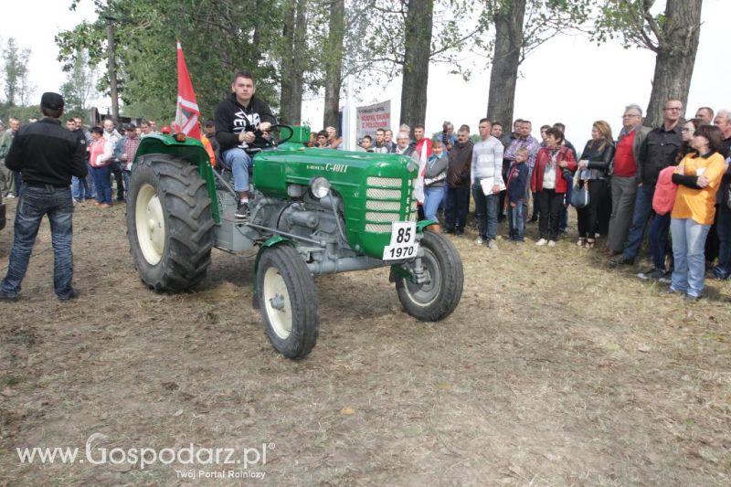 XIII Festiwal Starych Ciągników i Maszyn Rolniczych w Wilkowicach cz.2