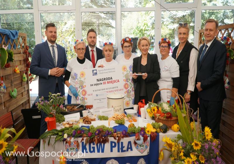 Jesienne Targi Rolno-Ogrodnicze AGROMARSZ 2021 - Prezentacja stołów 