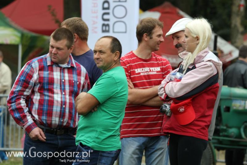 XIII Festiwal Starych Ciągników i Maszyn Rolniczych w Wilkowicach cz.1