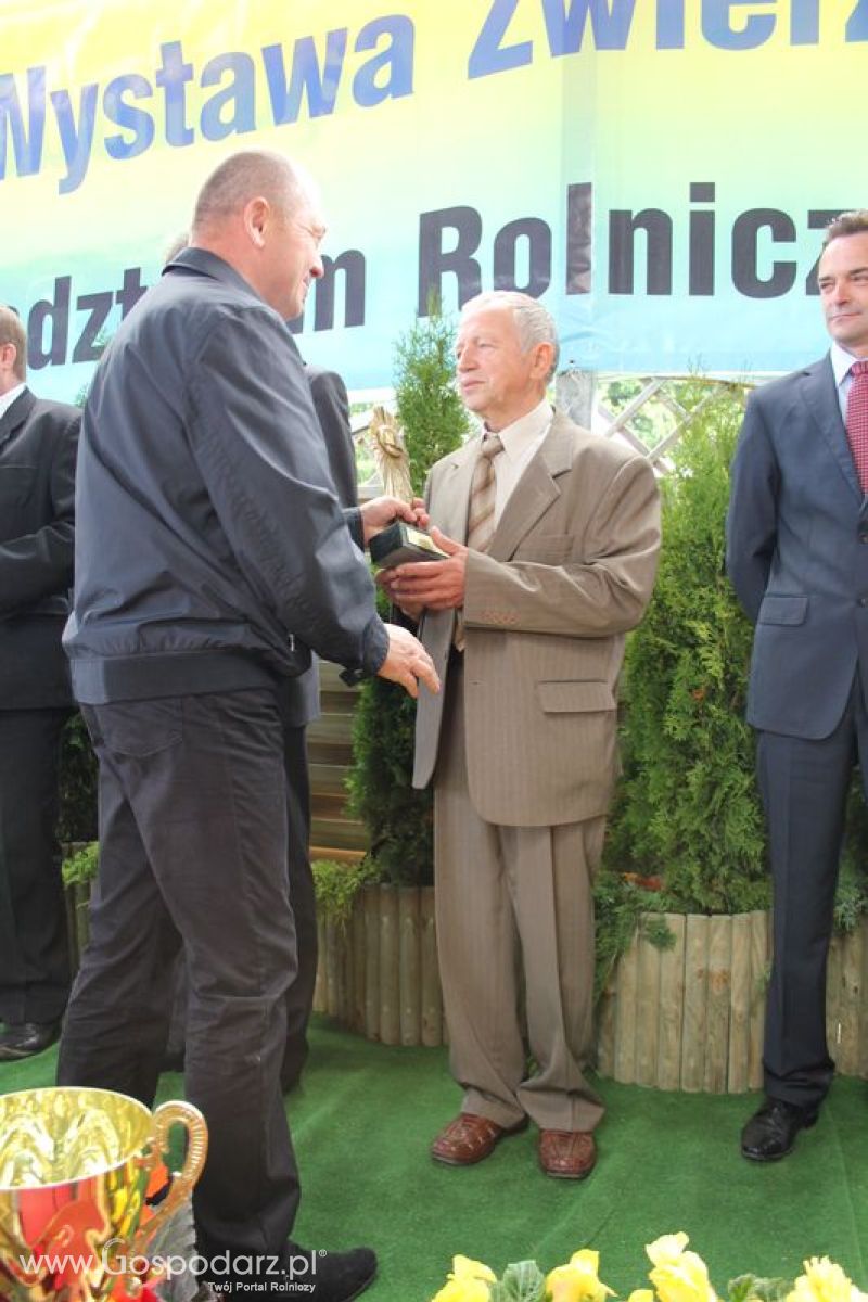 Wręczenie nagród na XVIII Regionalnej Wystawie Zwierząt Hodowlanych w Szepietowie