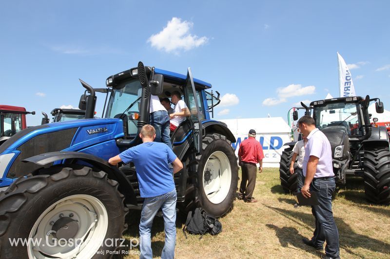 Valtra na OPOLAGRZE 2015